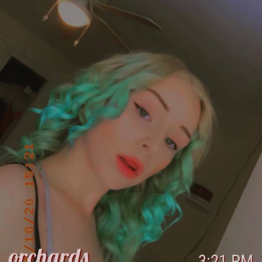 Meet your Posher, Mackenzie